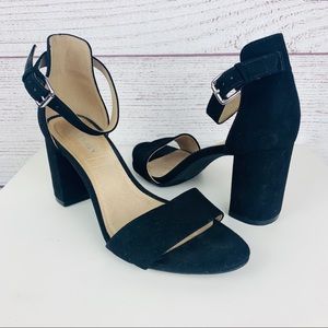 Old Navy Black Suede Sandals